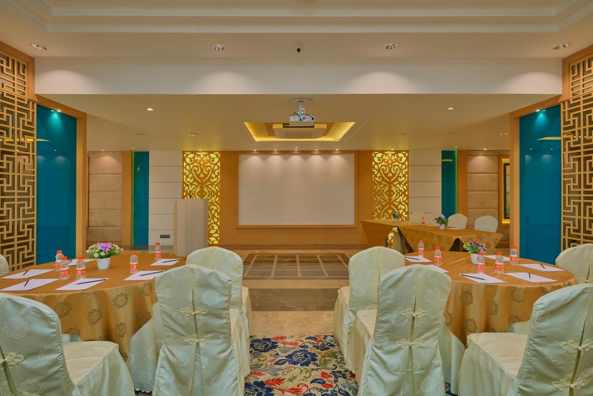 Skk Blu Hotel & Spa Udaipur Extérieur photo
