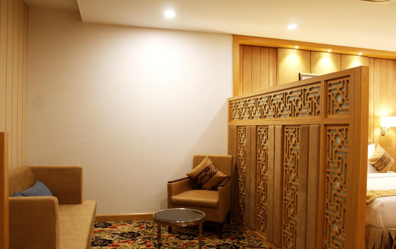 Skk Blu Hotel & Spa Udaipur Extérieur photo